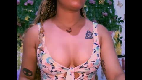 Snapshot of crysrus chatting on 10-02-25, 10:39 crysrus online show from 10-02-25, 10:39