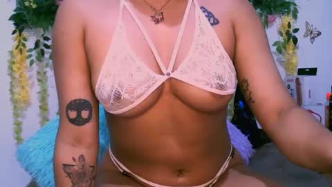 Snapshot of crysrus chatting on 10-30-25, 12:56 crysrus online show from 10-30-25, 12:56