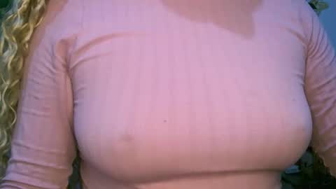 Snapshot of crysrus chatting on 12-03-25, 01:02 crysrus online show from 12-03-25, 01:02