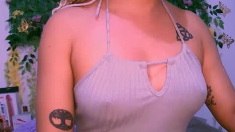 crysrus online show from 12-21-25, 01:24