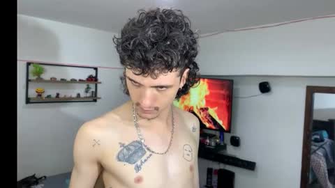 crystal5358 online show from 12-21-25, 10:28