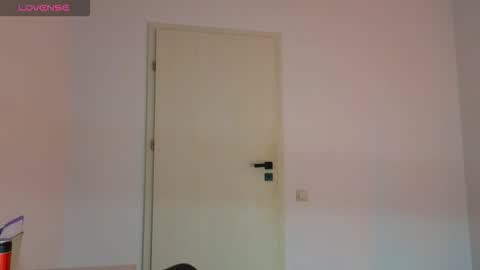 Crys online show from 10-08-25, 08:06