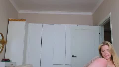 Cassie control  domi and lush  in private for free online show from 03-02-26, 05:08