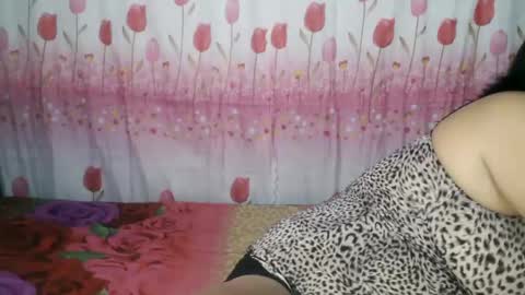Snapshot of crystal_april chatting on 01-16-25, 01:48 Crys online show from 01-16-25, 01:48
