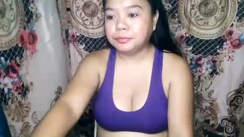 Snapshot of crystal_april chatting on 11-27-25, 02:57 Crys online show from 11-27-25, 02:57