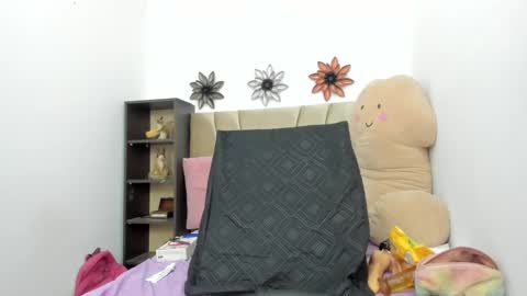 crystal_butterfly1 online show from 02-13-25, 02:42
