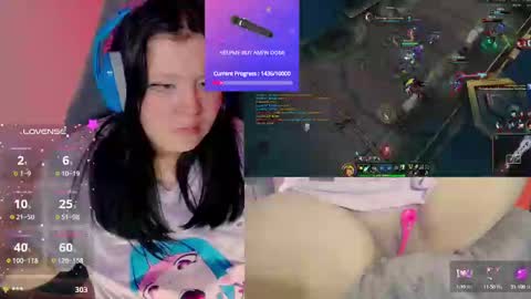 Snapshot of crystal_velvet01 chatting on 01-04-25, 04:33 crystal online show from 01-04-25, 04:33