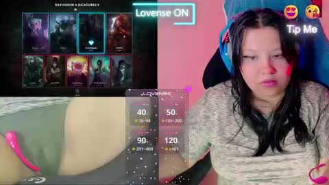 Snapshot of crystal_velvet01 chatting on 01-15-25, 04:36 crystal online show from 01-15-25, 04:36