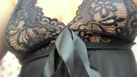 Snapshot of crystal_watson0 chatting on 06-08-26, 02:28 Milf Latina online show from 06-08-26, 02:28