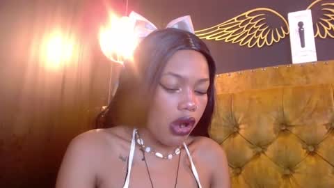 Snapshot of crystalbrooke3x chatting on 03-07-25, 08:00 Crystal online show from 03-07-25, 08:00