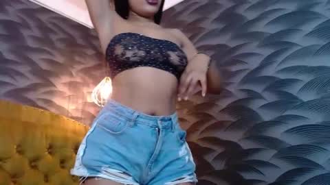 Snapshot of crystalbrooke3x chatting on 09-23-25, 04:10 Crystal online show from 09-23-25, 04:10