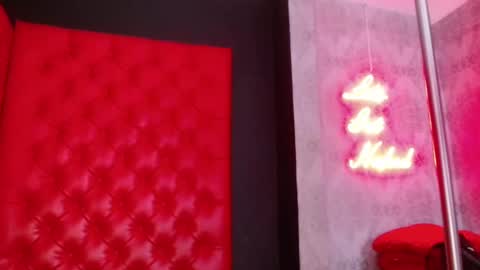 Snapshot of crystalbrooke3x chatting on 11-16-25, 10:04 Crystal online show from 11-16-25, 10:04