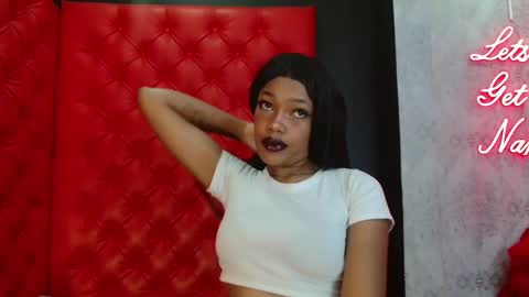 Snapshot of crystalbrooke3x chatting on 11-17-25, 09:31 Crystal online show from 11-17-25, 09:31