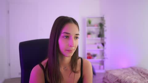 Crystalbrunette18 online show from 04-07-26, 05:57