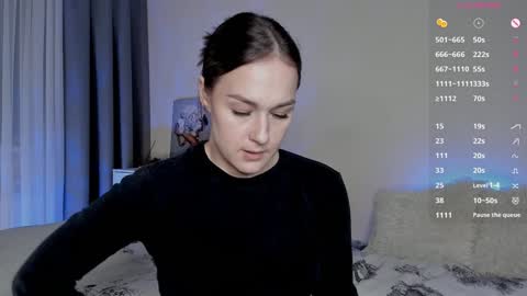 Snapshot of crystalcandies chatting on 01-09-25, 10:41 Arina online show from 01-09-25, 10:41