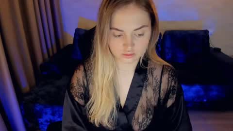 crystalemily online show from 01-08-25, 08:18