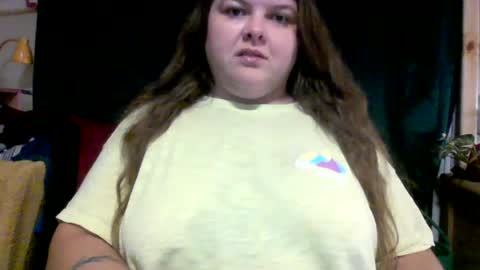 Snapshot of crystalizzzee chatting on 07-25-26, 01:47 Herekittykitty69 online show from 07-25-26, 01:47