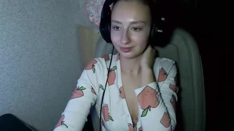 Kristina online show from 12-19-24, 05:40
