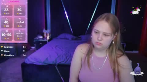 crystallpaws_ online show from 09-23-25, 01:52