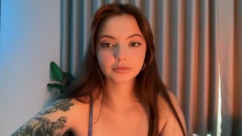 Snapshot of crystalnova_ chatting on 07-01-26, 05:53 Kristina online show from 07-01-26, 05:53