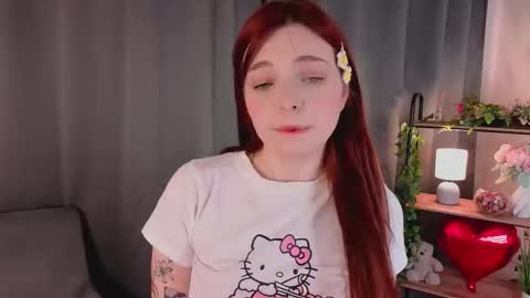 Snapshot of crystalrossy chatting on 02-15-26, 04:03 Morry online show from 02-15-26, 04:03