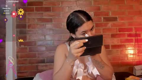 Soy Crystal online show from 03-04-25, 10:02