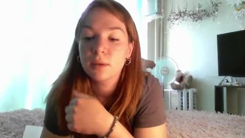 Snapshot of crystalvelvet chatting on 05-21-26, 06:09 crystalvelvet online show from 05-21-26, 06:09