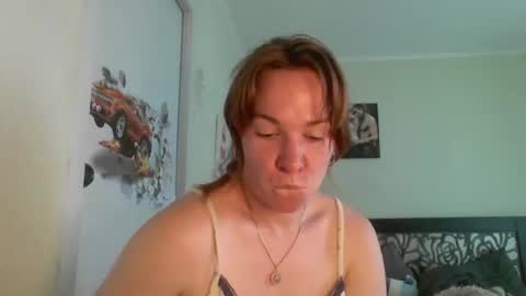 Snapshot of crystalvelvet chatting on 06-15-26, 06:26 crystalvelvet online show from 06-15-26, 06:26