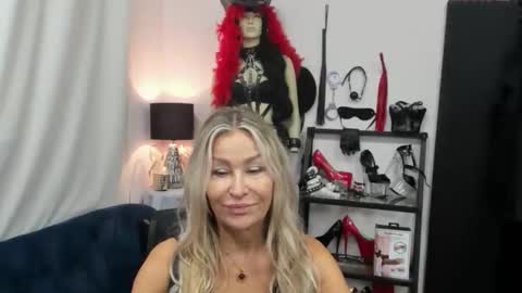 CrystalHotty online show from 09-22-25, 05:31