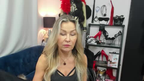 CrystalHotty online show from 11-17-25, 06:19