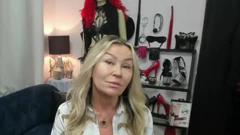 CrystalHotty online show from 05-25-26, 05:13