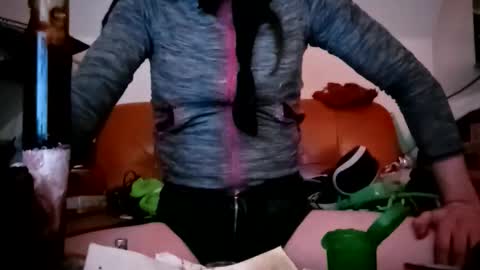 crystelweed online show from 11-23-25, 12:32