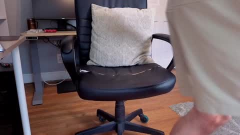 Snapshot of cthotguy5000 chatting on 12-26-24, 01:21 cthotguy5000 online show from 12-26-24, 01:21