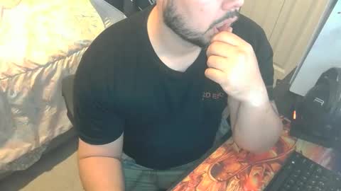 Snapshot of ctron787 chatting on 04-01-26, 01:17 ctron787 online show from 04-01-26, 01:17