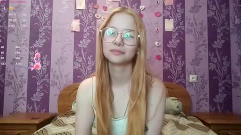 Sia online show from 11-09-25, 07:06