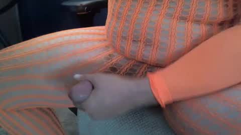 Snapshot of cuddlebeardeluxe chatting on 10-29-25, 03:03 cuddlebeardeluxe online show from 10-29-25, 03:03