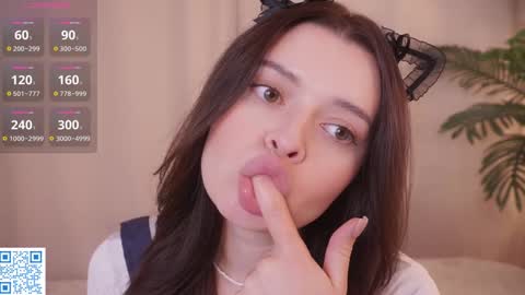 Ellie online show from 10-21-25, 03:46