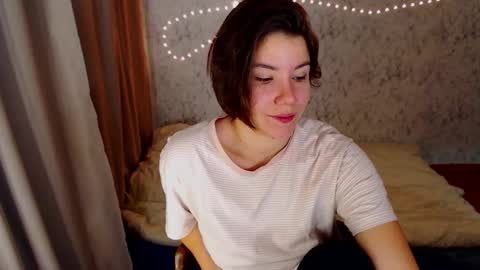 Snapshot of cuddlies153715 chatting on 10-21-25, 02:45 cuddlies153715 online show from 10-21-25, 02:45