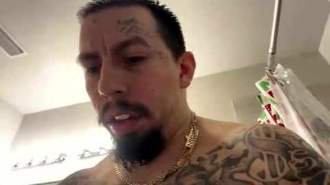 Snapshot of cuete2100 chatting on 12-02-25, 03:23 cuete2100 online show from 12-02-25, 03:23