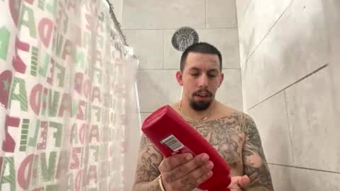 Snapshot of cuete2100 chatting on 12-20-25, 11:12 cuete2100 online show from 12-20-25, 11:12