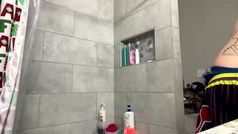 Snapshot of cuete2100 chatting on 02-15-26, 11:56 cuete2100 online show from 02-15-26, 11:56