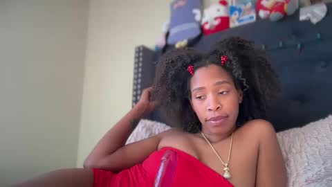 cum2charmxx online show from 12-17-25, 06:36