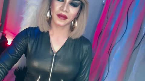 Snapshot of cum_4youbaby chatting on 04-25-26, 01:41 CUMMELA SLUTI online show from 04-25-26, 01:41
