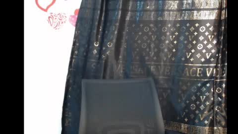 Ann online show from 04-17-26, 01:52