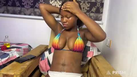 Snapshot of cum_863648 chatting on 06-30-26, 12:17 Lisa online show from 06-30-26, 12:17