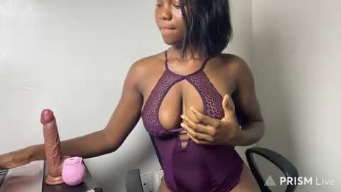Snapshot of cum_863648 chatting on 07-23-26, 12:35 Lisa online show from 07-23-26, 12:35