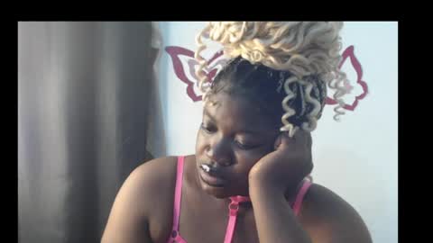 Coco sweet online show from 05-20-26, 01:12