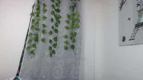 Snapshot of cumb0y_squirtgirl chatting on 09-20-25, 10:16 Pablo and emma online show from 09-20-25, 10:16