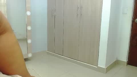 Snapshot of cumb0y_squirtgirl chatting on 06-19-26, 10:13 Pablo and emma online show from 06-19-26, 10:13