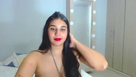 Snapshot of cumb0y_squirtgirl chatting on 06-23-26, 10:52 Pablo and emma online show from 06-23-26, 10:52